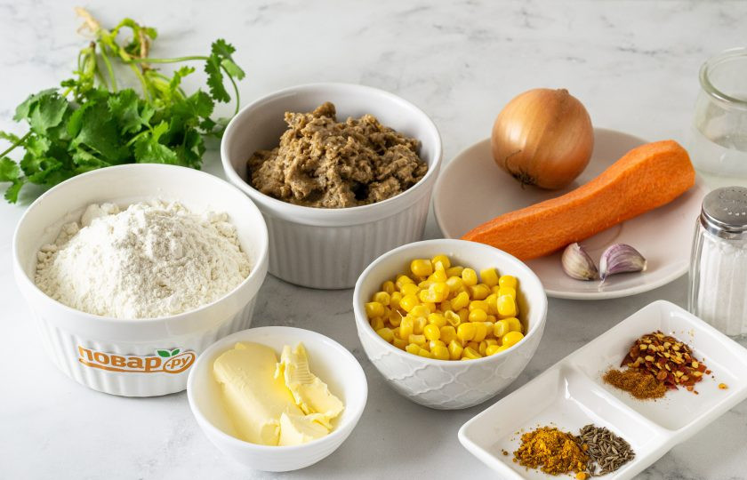 1. Этап. Индийские самосы: Подготовьте все ингредиенты.