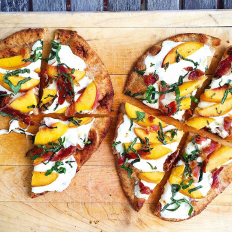 Flatbread with Peach, Prosciutto, and Mozzarella