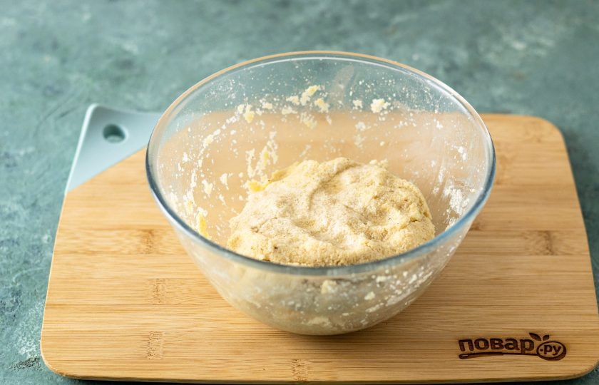 1. Этап. Булочки без глютена: В конце добавьте яблочный уксус. Перемешайте и отложите тесто на 5-10 минут.