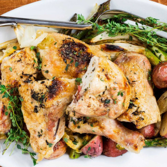 Картошка с курицей в духовке