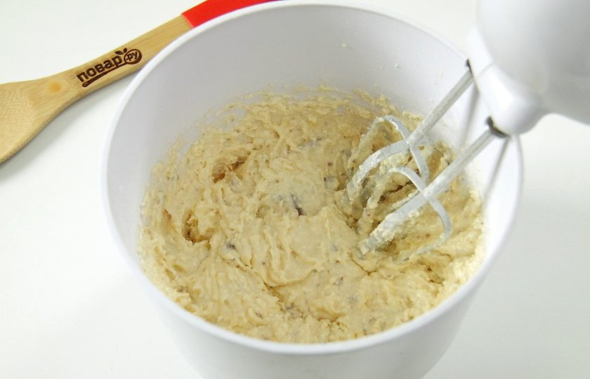 1. Этап. Творожные кексы с лимоном: Тесто должно получиться как густая сметана.