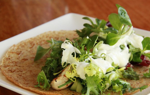 1. Этап. Протеиновые блинчики: 10. Протеиновые блинчики в домашних условиях можно подавать и без начинки, в качестве быстрого и полезного перекуса.