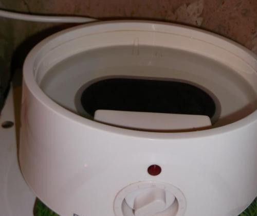 1. Этап. Сазан на пару: Наливаем в чашу пароварки воду.