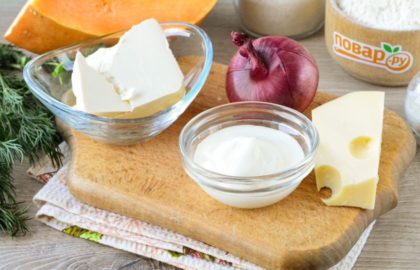 1. Этап. Пирог с тыквой открытый: Подготовьте все ингредиенты для приготовления открытого пирога с тыквой.