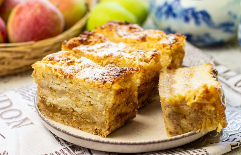 1. Этап. Насыпной яблочный пирог: Нарежьте на кусочки и подавайте с чаем или кофе. Приятного аппетита!