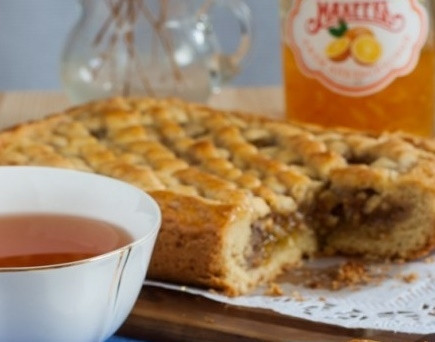 1. Этап. Быстрый пирог с повидлом: Подавать готовый быстрый пирог с повидлом можете с молоком или чаем. Приятного аппетита!