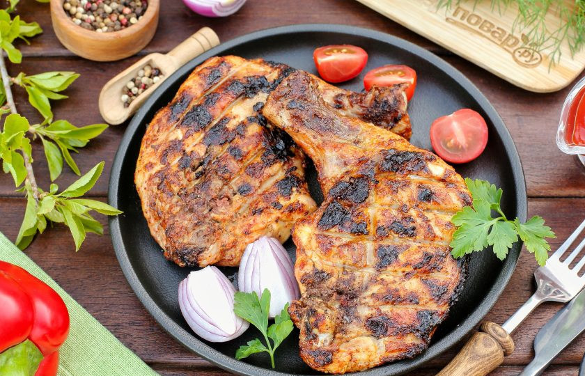 1. Этап. Куриные окорочка на мангале: Сочные и нежные окорочка получаются ну очень вкусными! Обязательно попробуйте! Приятного аппетита!