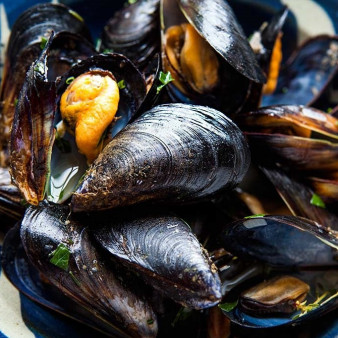 Мидии в соусе