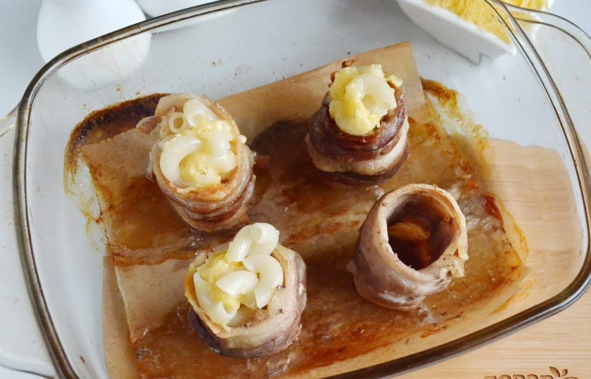 1. Этап. Шоты из бекона: Полученные стаканчики наполните макаронами.