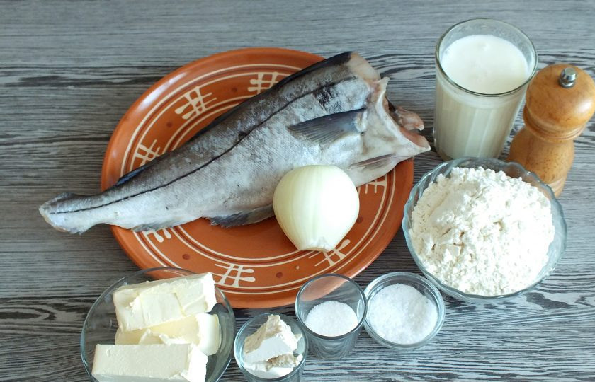 1. Этап. Пирог с пикшей: Подготовьте необходимые ингредиенты.