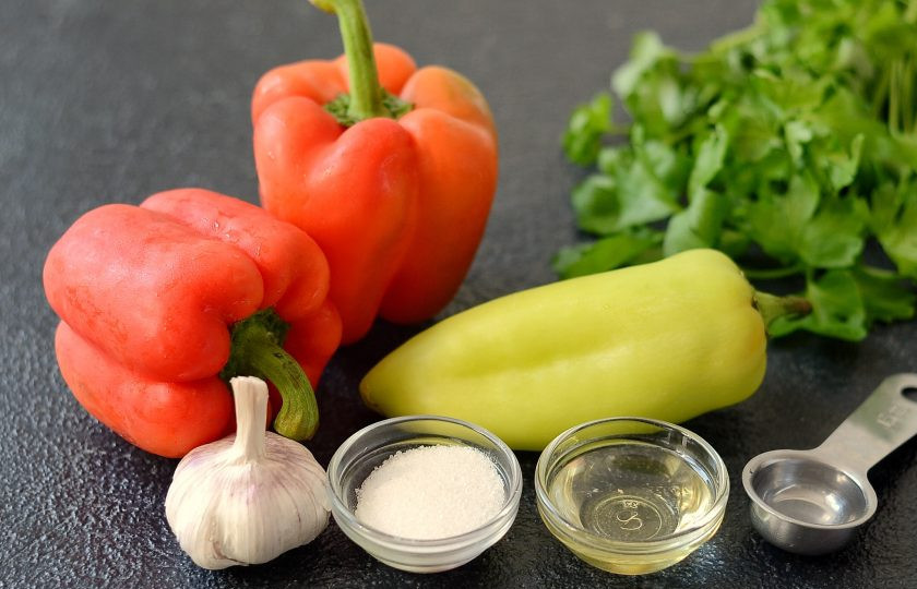 1. Этап. Перец по-грузински: Подготовьте все ингредиенты.