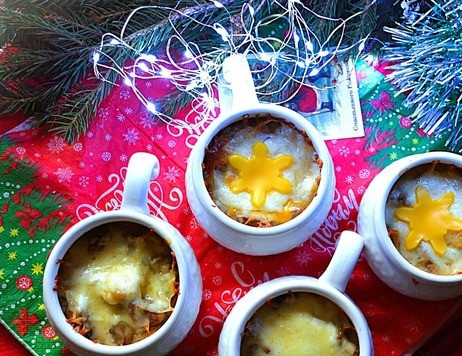 1. Этап. Индейка с грибами и картофелем: Подать горячим.