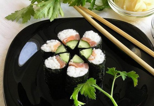 1. Этап. Роллы Цветок: Приятного аппетита!