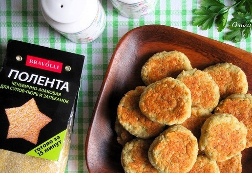 1. Этап. Печенье из поленты на сковороде: У меня получилось 16 штук. Остудите печенье и подавайте к столу.