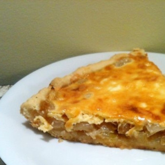 Быстрый луковый пирог