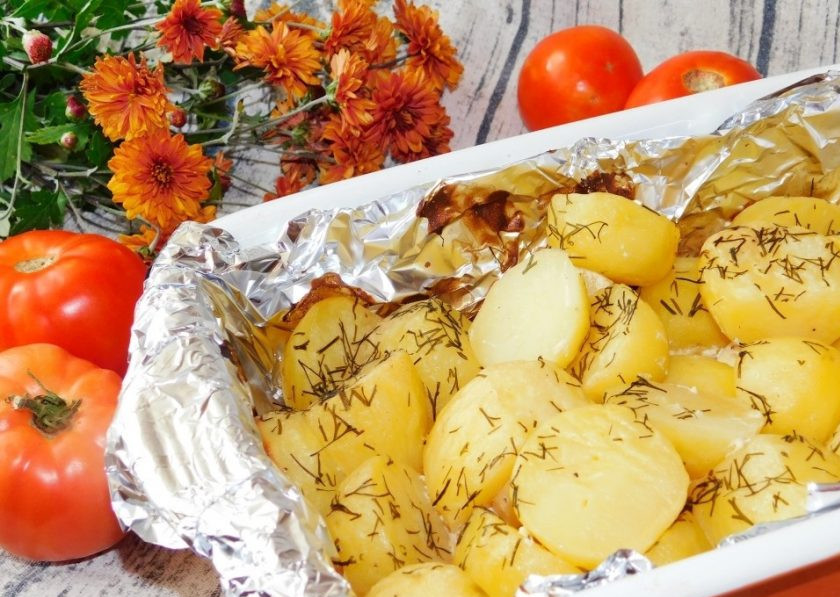 1. Этап. Картофель в горчичном соусе с укропом: Подавайте горячим. Приятного аппетита!