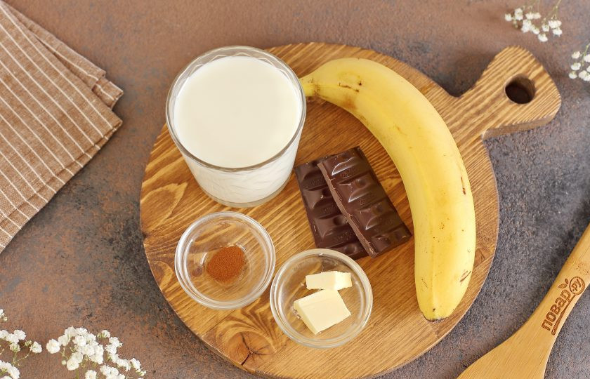 1. Этап. Шоколадно-банановый мусс: Подготовьте все ингредиенты.