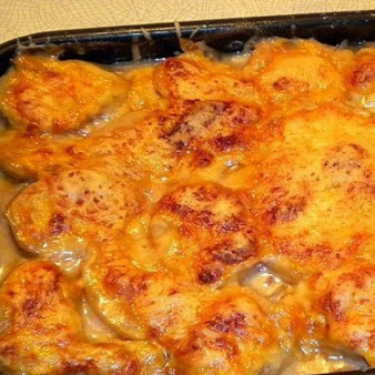 Мясо по-французски в духовке с грибами