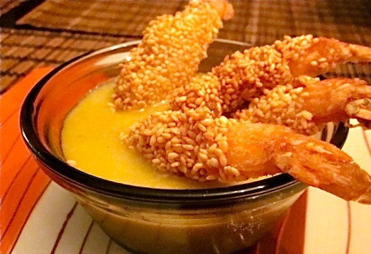 1. Этап. Медово-горчичный соус: Наш соус готов, осталось только решить, с чем вы будете его кушать. Я, например, предпочитаю креветки:) Приятного аппетита!