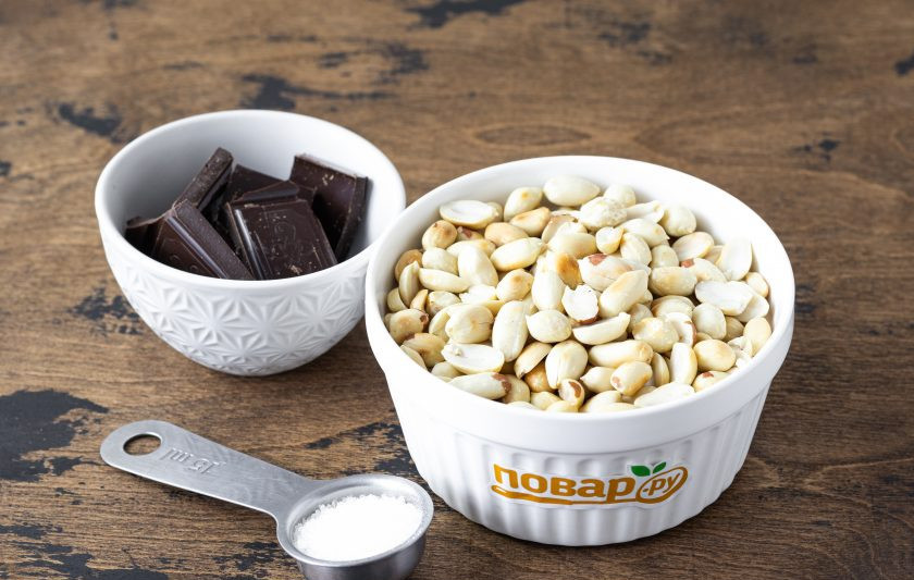 1. Этап. Шоколадная арахисовая паста: Подготовьте все ингредиенты.