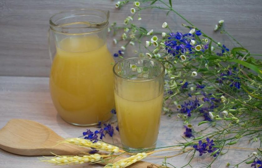 1. Этап. Квас из дрожжей и сахара: 5. Подайте квас к столу. Легкий, вкусный, игристый напиток готов. Квас утоляет жажду и охлаждает тело в летний зной.