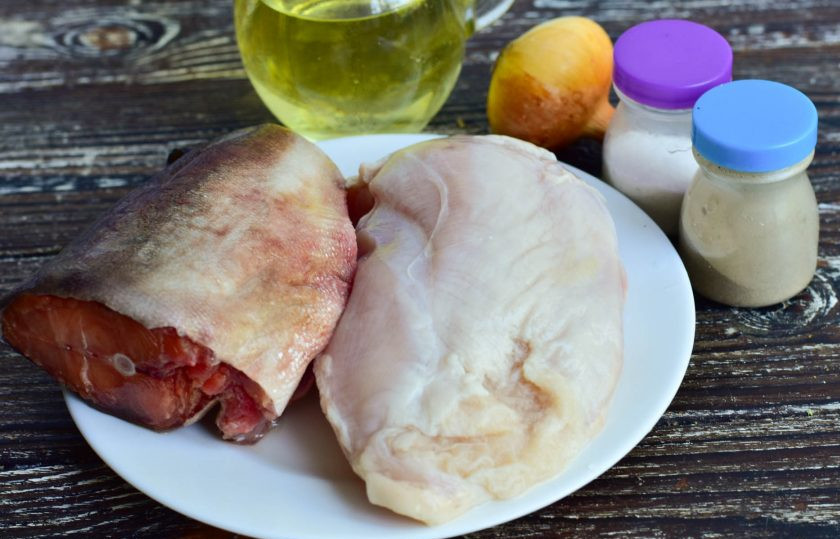 1. Этап. Рыбно-мясные котлеты: Подготовьте ингредиенты.