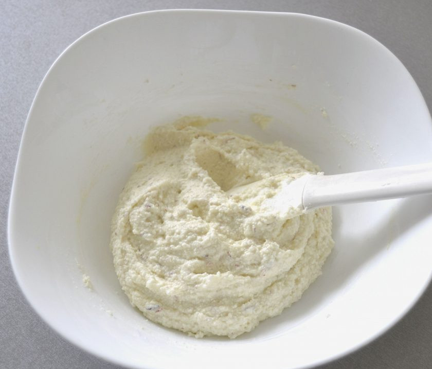 1. Этап. Венский рулет: Все хорошо размешайте до однородности.