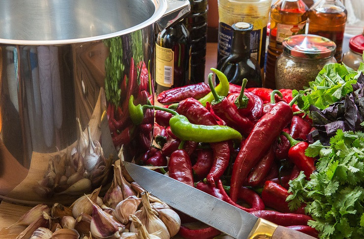 1. Этап. Аджика Кавказская на зиму: 1. Если вы хотите повторить настоящий классический рецепт аджики 