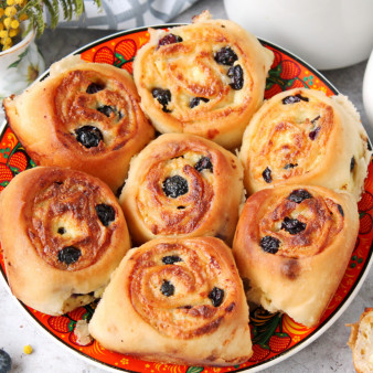 Булочки с голубикой