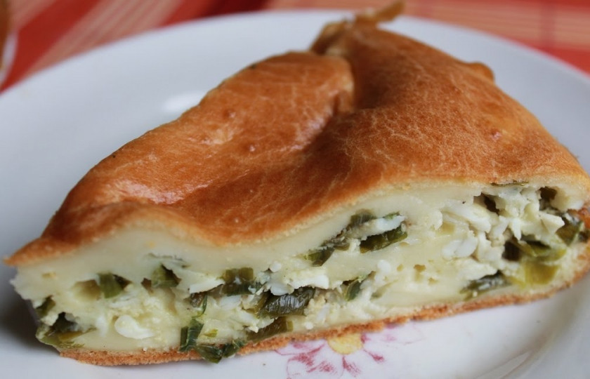 1. Этап. Заливной пирог на кефире: Вот такой заливной пирог на кефире получился. Приятного аппетита!