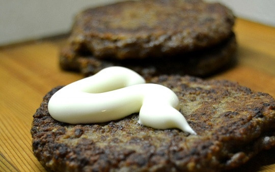 1. Этап. Печеночники: 7. Вот и весь секрет, как приготовить печеночники, идеально ровные и очень вкусные. Приятного аппетита!