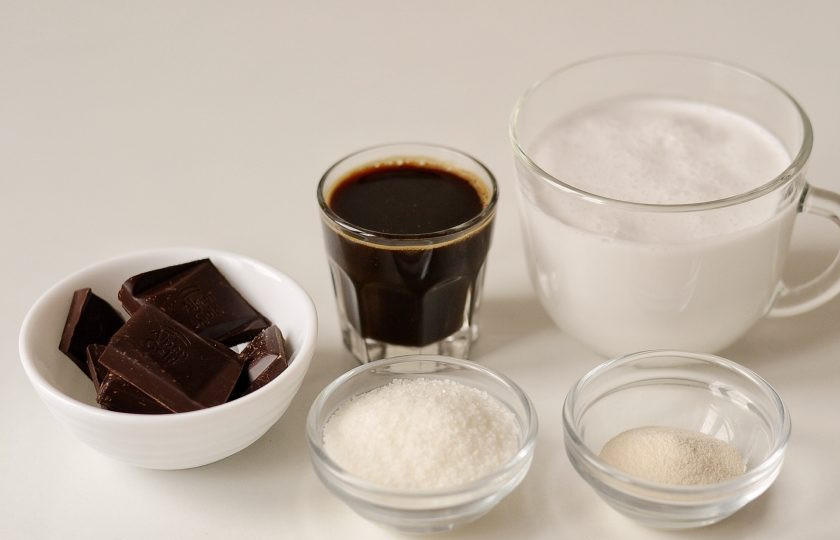 1. Этап. Кофейная панна котта: Подготовьте все ингредиенты.