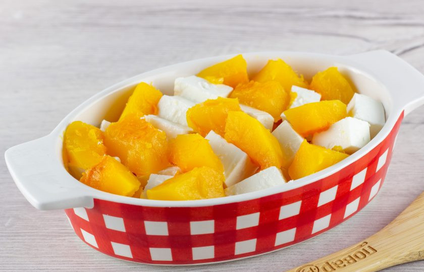 1. Этап. Запеченная тыква при похудении: Вторую половину тыквы.