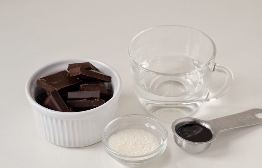 1. Этап. Постный шоколадный мусс: Подготовьте все ингредиенты.