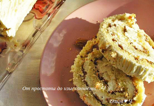 1. Этап. Рулет на сгущёнке с миндалём: Приятного аппетита!