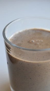 1. Этап. Кофе на кедровом молоке: Разлить в бокалы и подавать! Напиток получается сладким, приятно тягучим, с лёгким вкусом орехов.