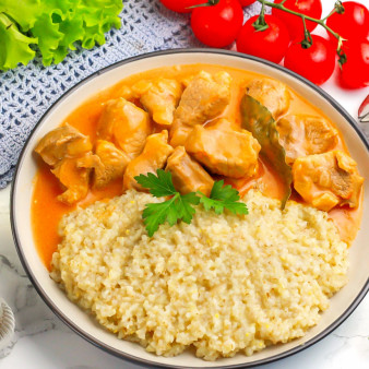 Гуляш из свинины как в советской столовой