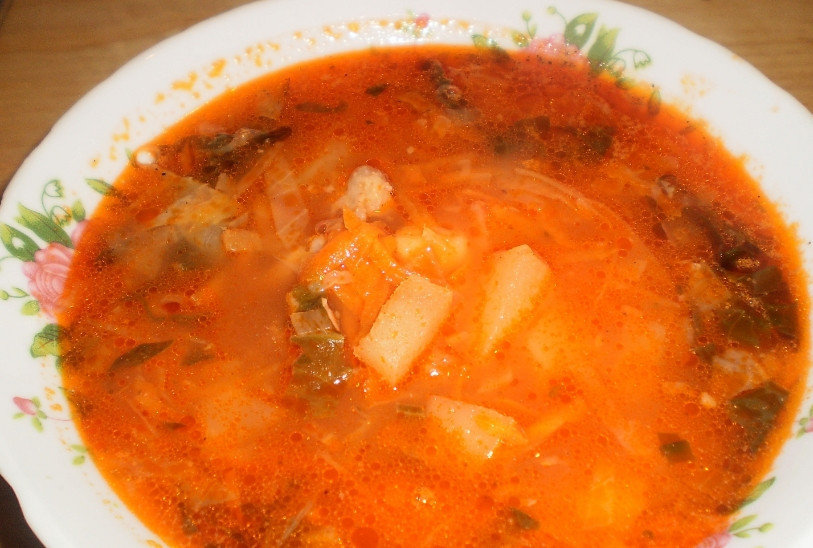 1. Этап. Зеленый борщ с щавелем и томатом: 4. Ну вот и все! Блюдо можно раскладывать по тарелкам и подавать к столу! Такой борщ прекрасно сочетается с темным хлебом.