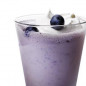 Молочный коктейль с черникой