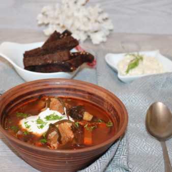 Борщ с морской капустой