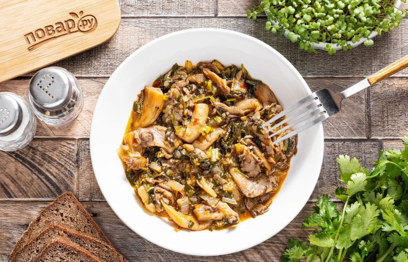 1. Этап. Чакапули из грибов: Чакапули из грибов готово. Подавайте блюдо в горячем виде, с вином и хлебом. Приятного вам аппетита!