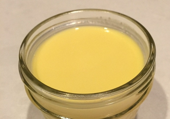 1. Этап. Классический крем-брюле: 4. Поместите крем в пиалки.