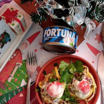 Гнёзда под сыром с тунцом