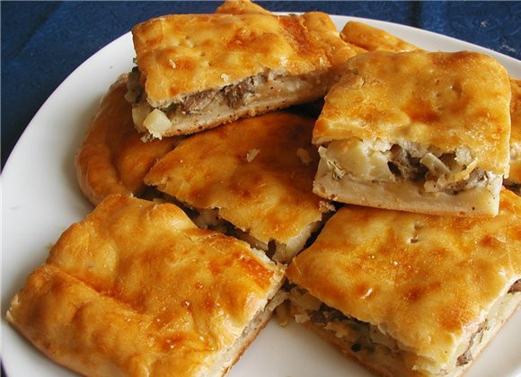 1. Этап. Пирог с картошкой и рыбными консервами: 5. Остужаем, нарезаем кусочками и подаем!