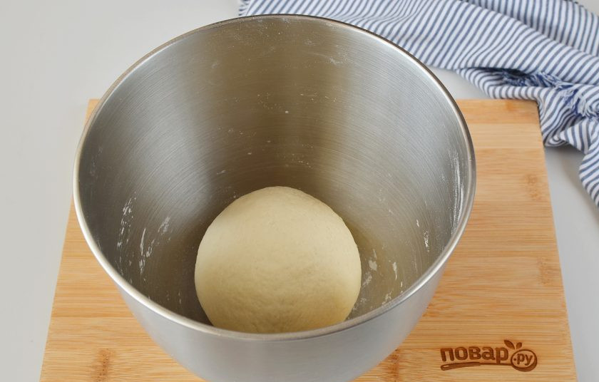 1. Этап. Заварной хлеб: Мое тесто готово. Накройте пищевой пленкой, поместите в теплое место на 1,5-2 часа.