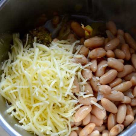 1. Stage. Broccoli and Cheese Cream Soup: Then add canned beans and grated cheese. Salt and pepper to taste.