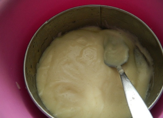 1. Этап. Вегетарианский рисовый майонез: 7. Чтобы майонез получился однородным, его необходимо перетереть через сито.