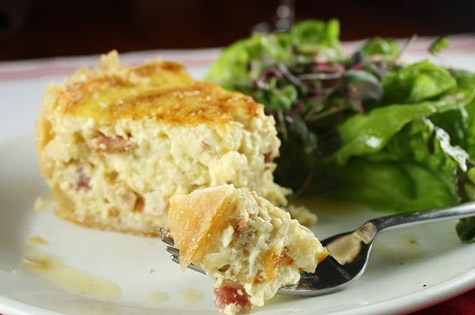 1. Этап. Французский киш: 9. Вот такой невероятно аппетитный пирог получился у нас в результате. Угощайтесь!