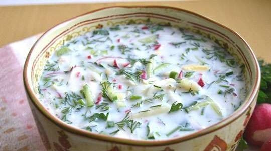 1. Этап. Окрошка (классический рецепт) на кефире: В конце влейте кефир. Окрошка готова! Лучше всего оставить её на пару часов в холодильнике перед подачей. Приятного аппетита!