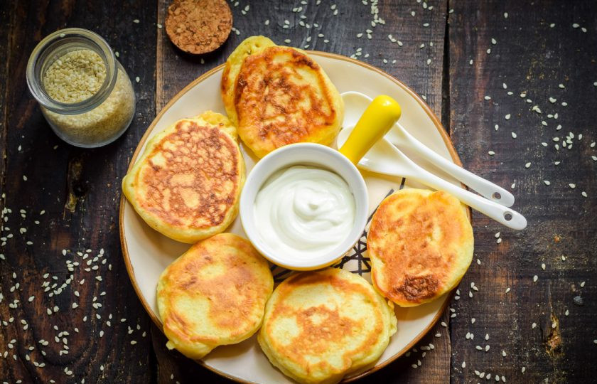 1. Этап. Вкусные и пышные оладушки: Приятного аппетита!